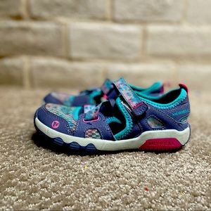 Size 12 girls merrel water shoes GUC.